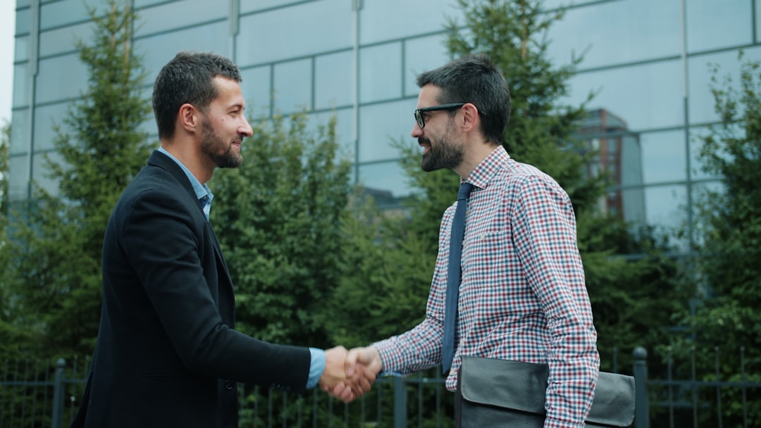 business handshake agreement